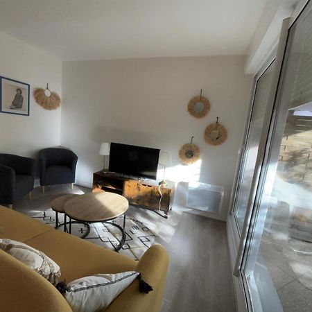 Appartement En Centre Ville Avec Cour Face Au Parc Pasteur Orléans Exterior foto